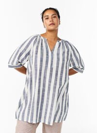 Cotton tunic with a V-neck, Beige, Model