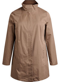 Transitional jacket with pockets and a high collar