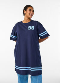 Short T-shirt dress with sporty details, Blue, Model