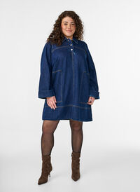 Short denim dress with collar and button fastening, Blue, Model