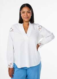 Blouse with V-neck and broderie anglaise details, White, Model