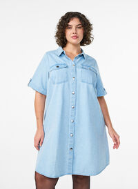 Denim dress with short sleeves and buttons, Light Blue, Model